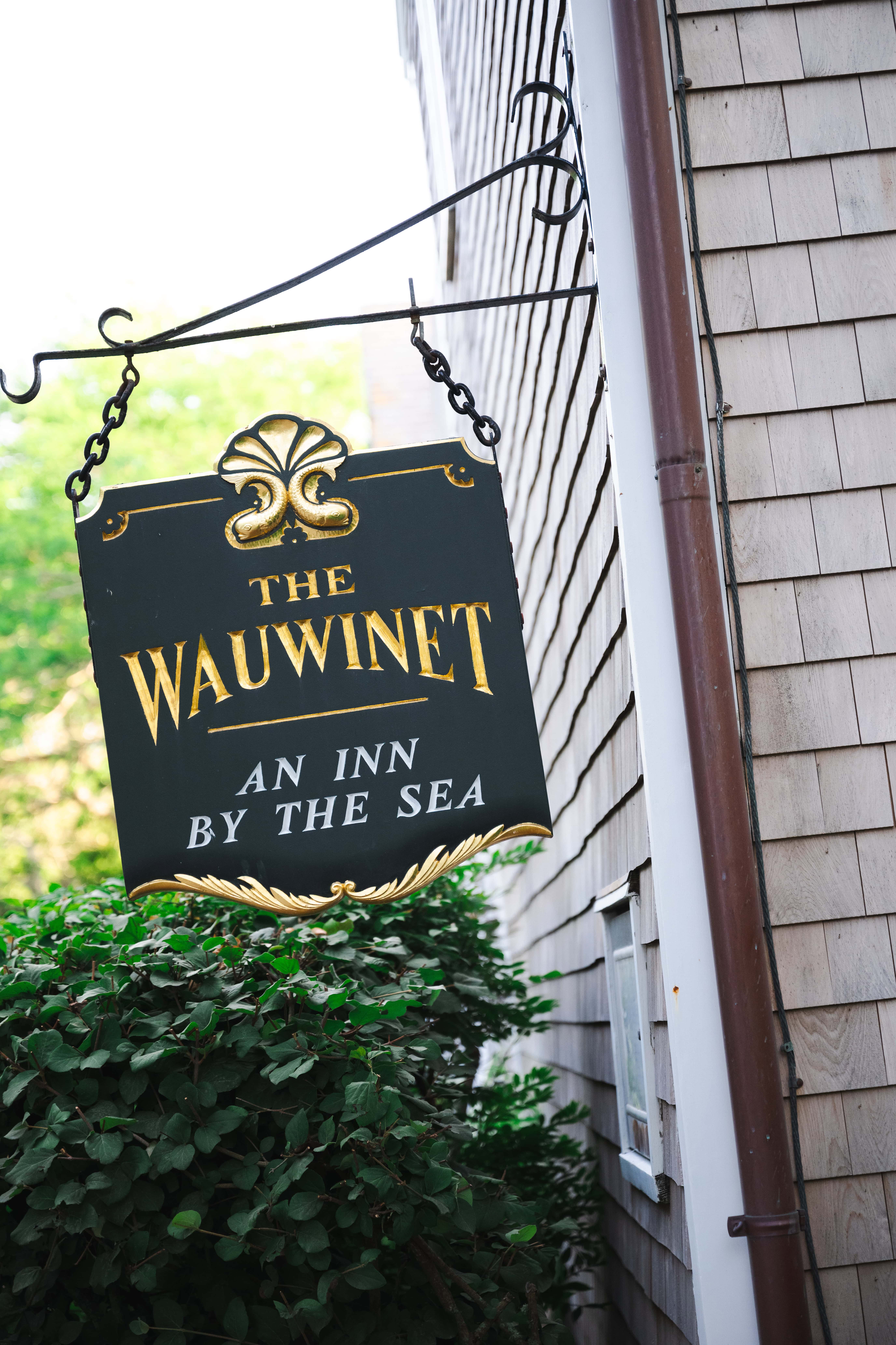 Nantucket wedding photographer The Wauwinet ring reveal Perla Images